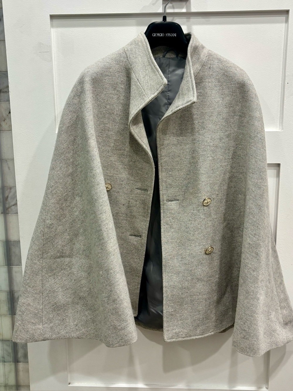 Yaly Couture Wool-Blend Light Gray Double-Breasted Cape with Stand Collar